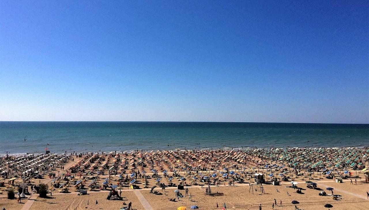 Girasole - Appartamenti Bibione Exterior foto